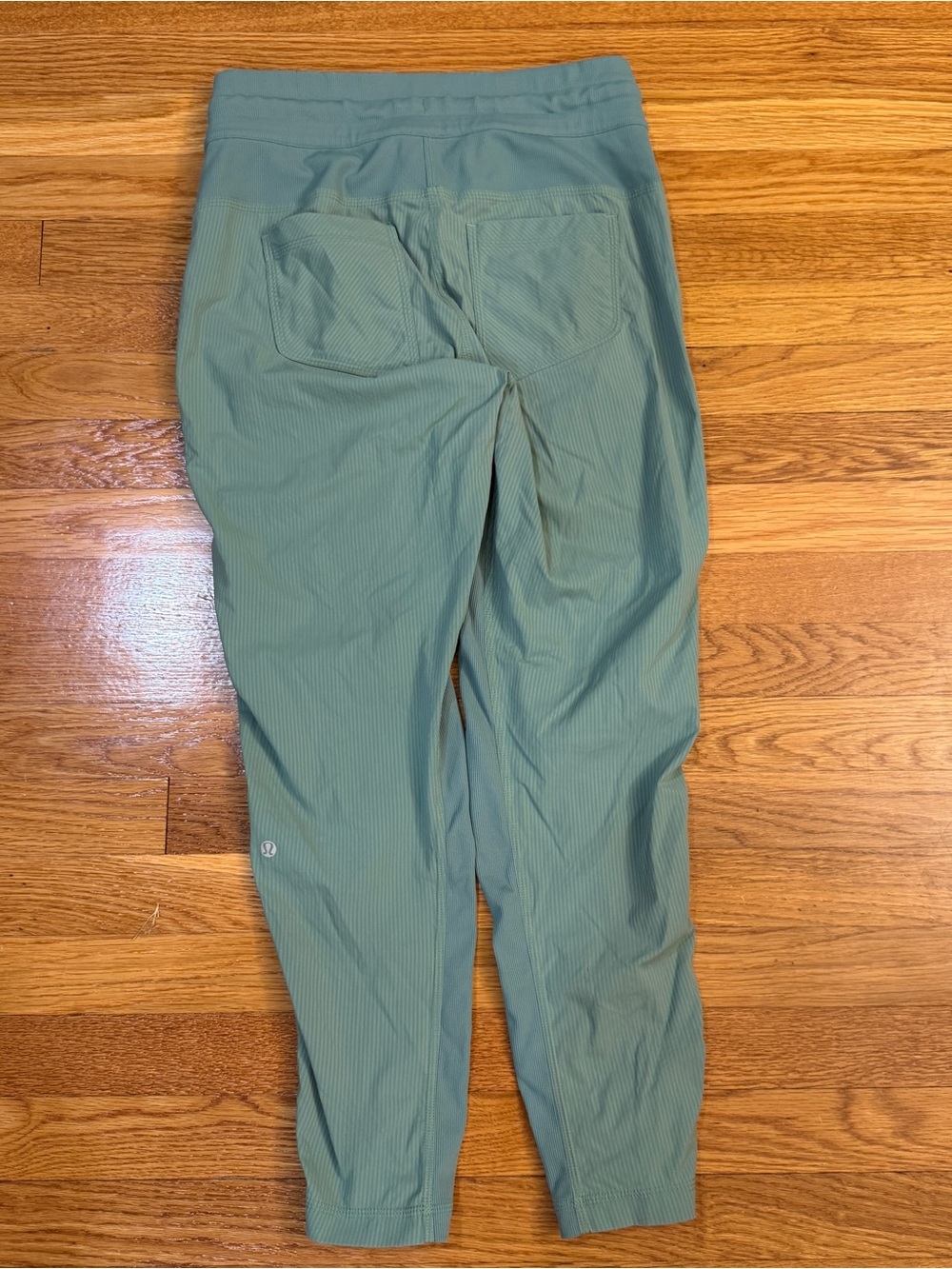 Lululemon Street To Studio Pant II *Unlined 28" Fatigue Green - Size 6 - Picture 5 of 6